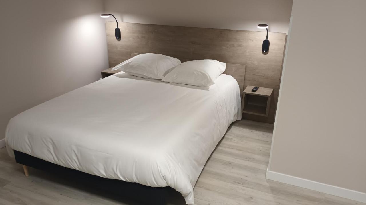 Hotel Le Petit Logis Beaumont-en-Véron Esterno foto