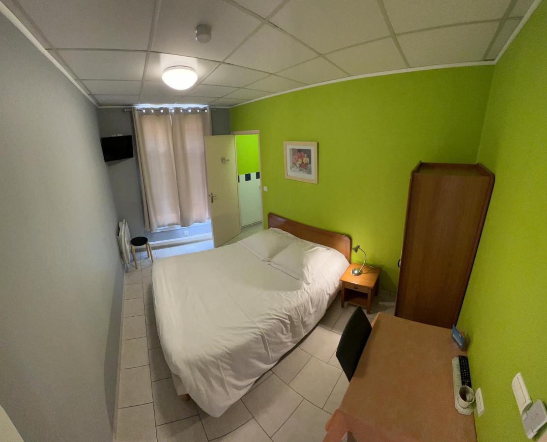 Hotel Le Petit Logis Beaumont-en-Véron Esterno foto