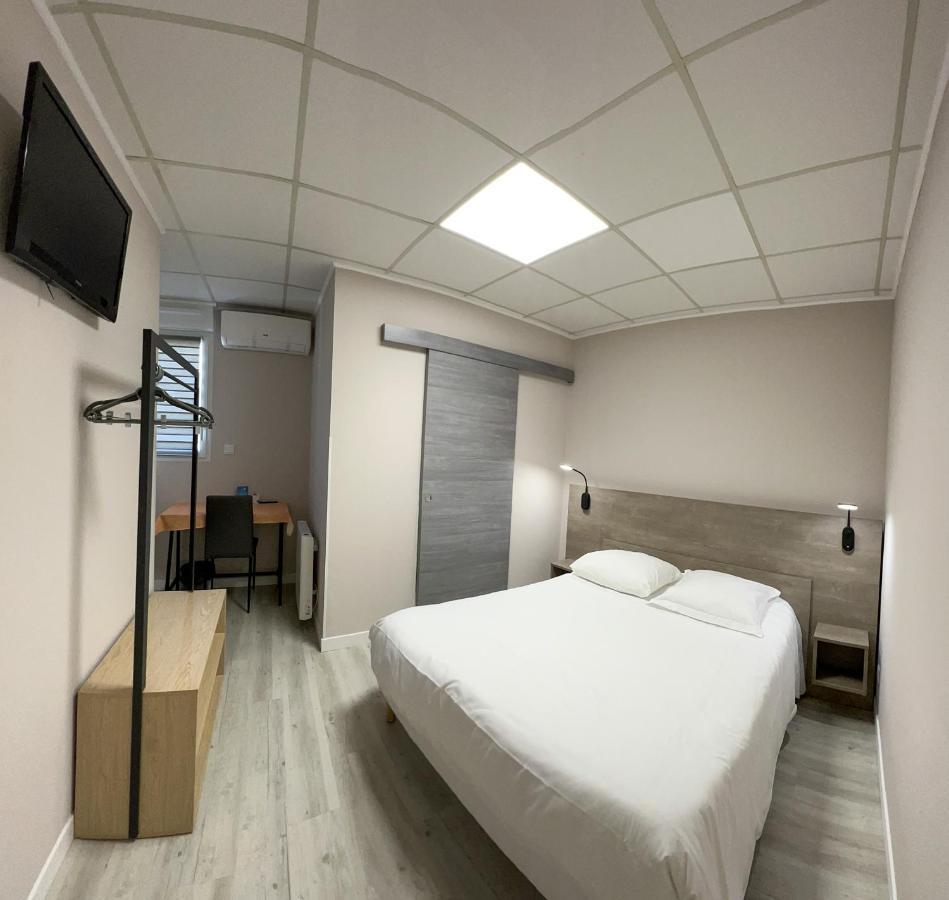 Hotel Le Petit Logis Beaumont-en-Véron Esterno foto