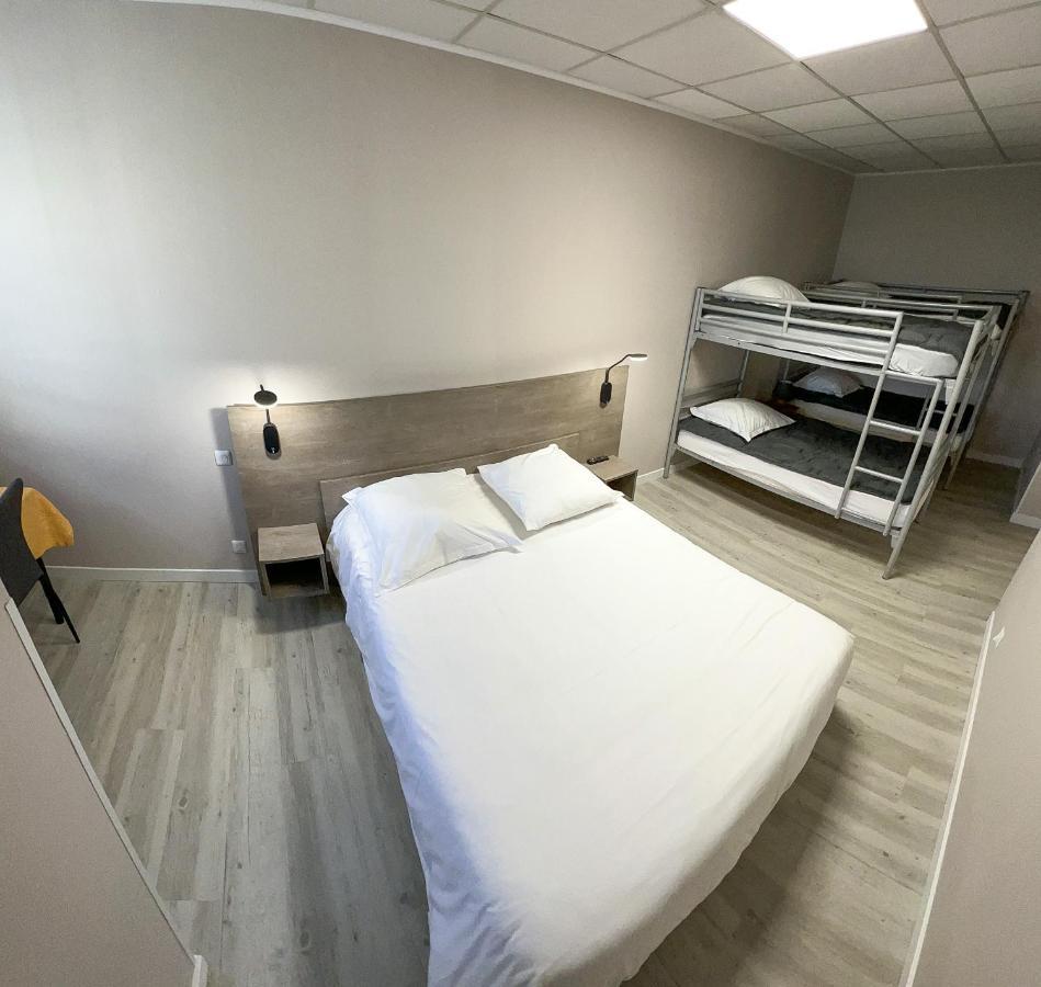 Hotel Le Petit Logis Beaumont-en-Véron Esterno foto