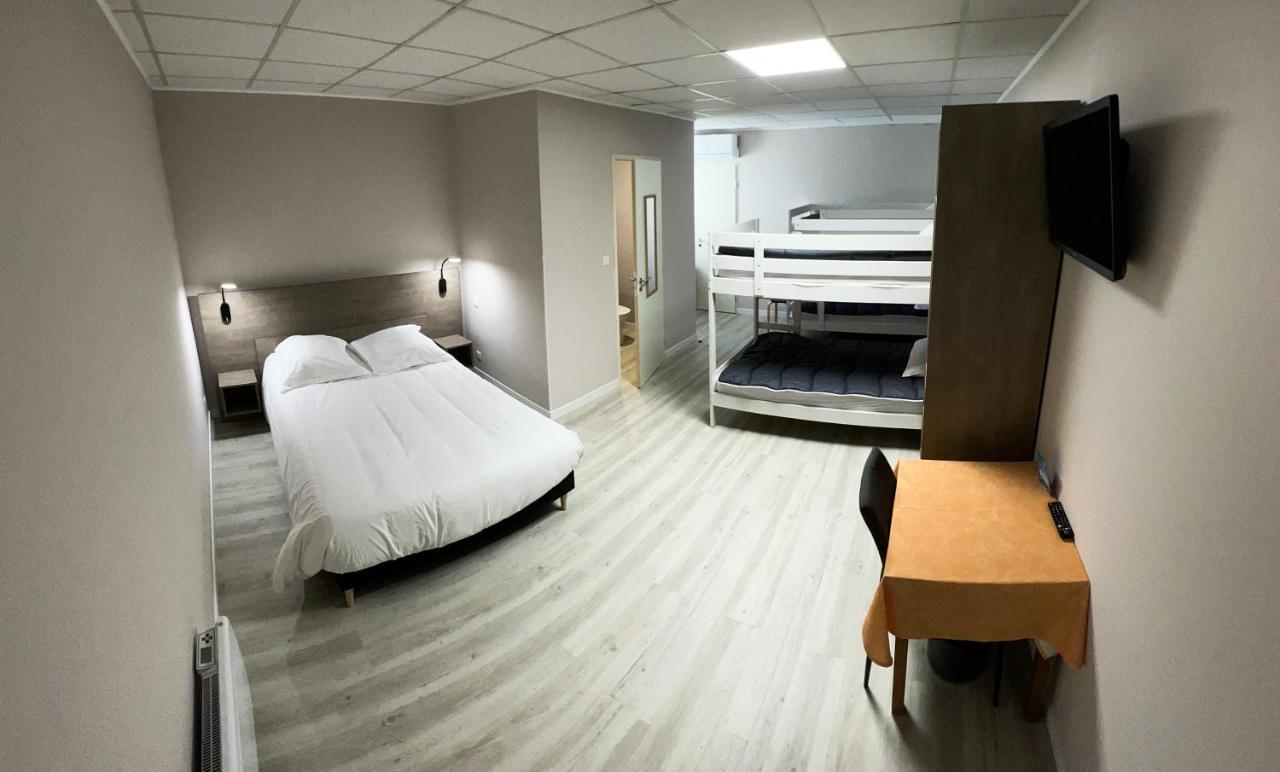 Hotel Le Petit Logis Beaumont-en-Véron Esterno foto