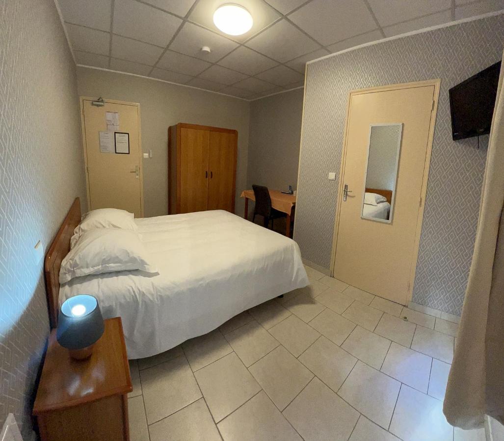 Hotel Le Petit Logis Beaumont-en-Véron Esterno foto